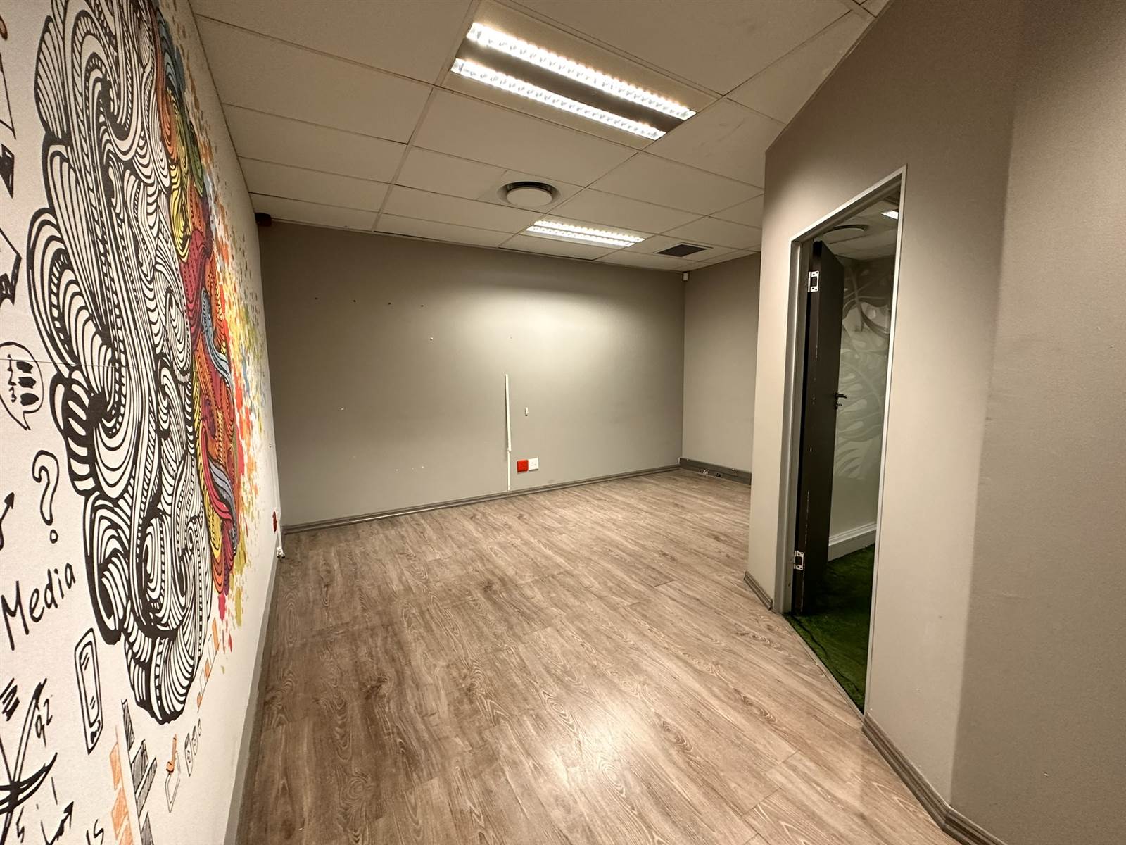 159  m² Commercial space in Auckland Park photo number 1