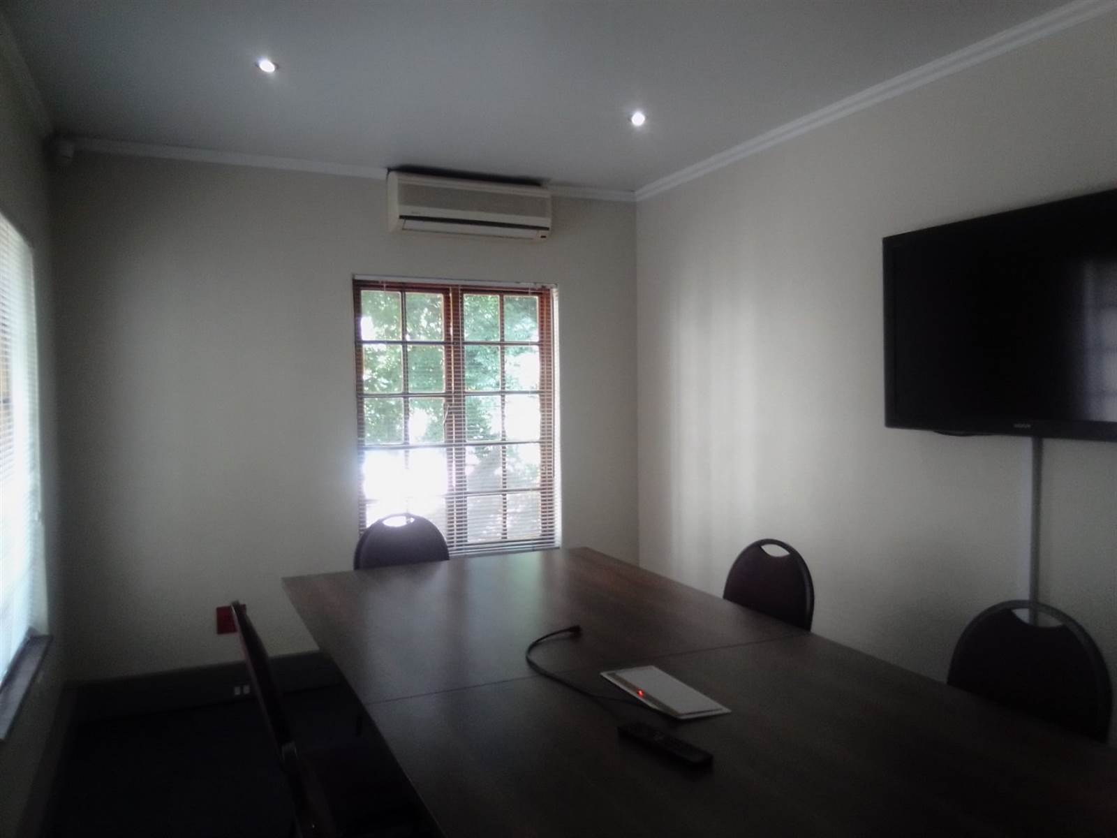 Commercial space in Randjesfontein photo number 3
