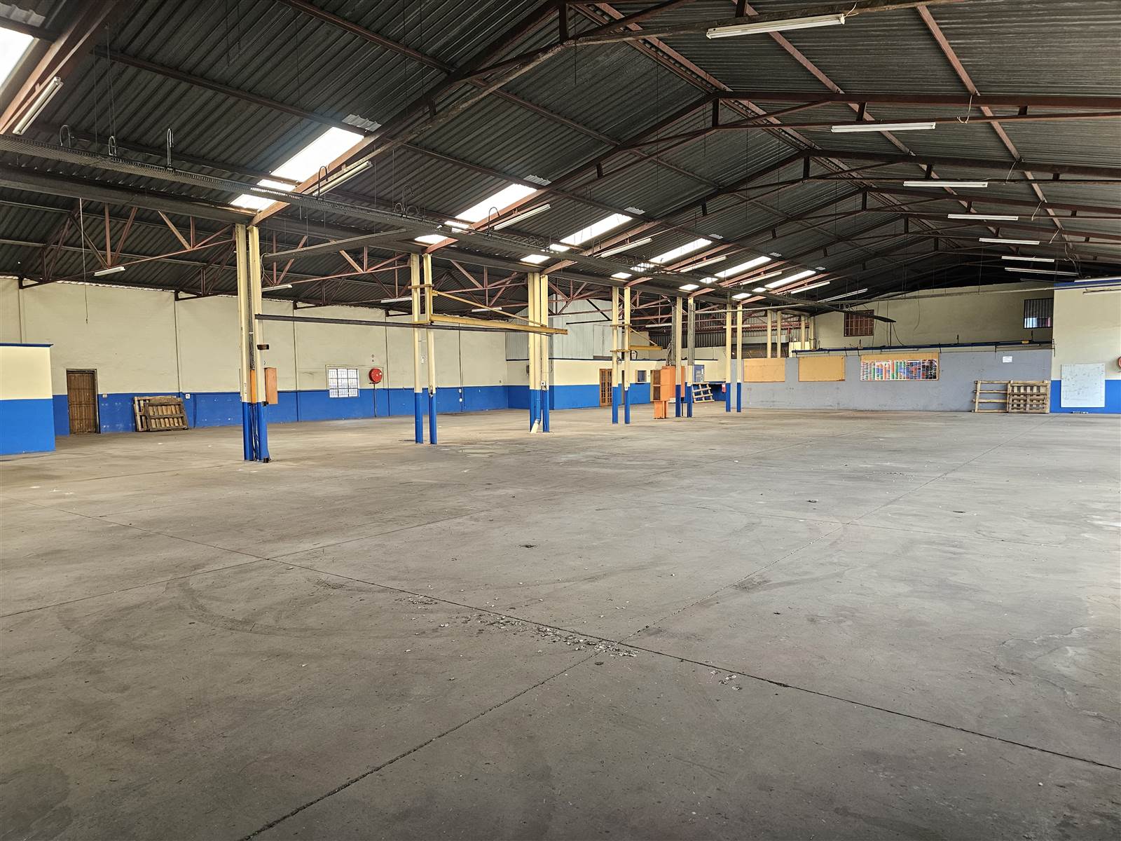 2000  m² Industrial space in Alrode photo number 17