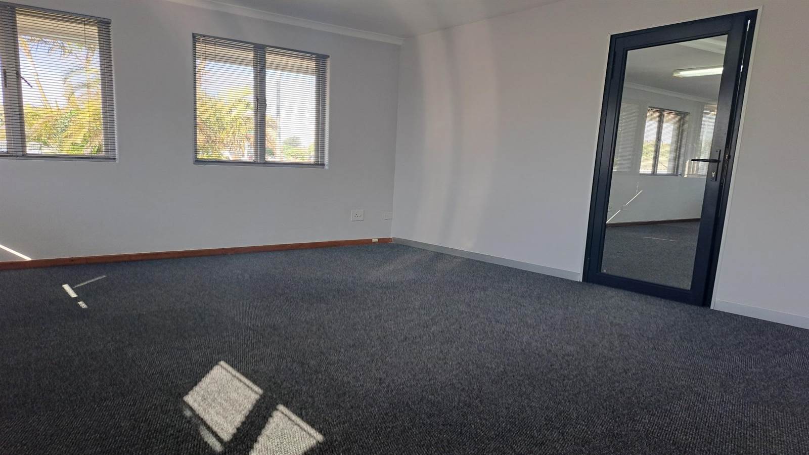 150  m² Office Space in Hillcrest Central photo number 5