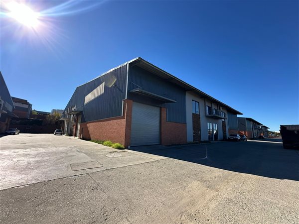 486  m² Industrial space