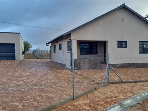 4 Bedroom House 4 Bedroom House