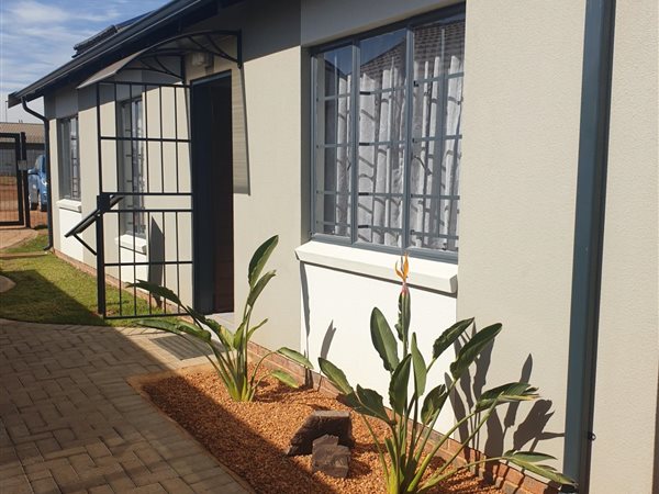 3 Bedroom House 3 Bedroom House
