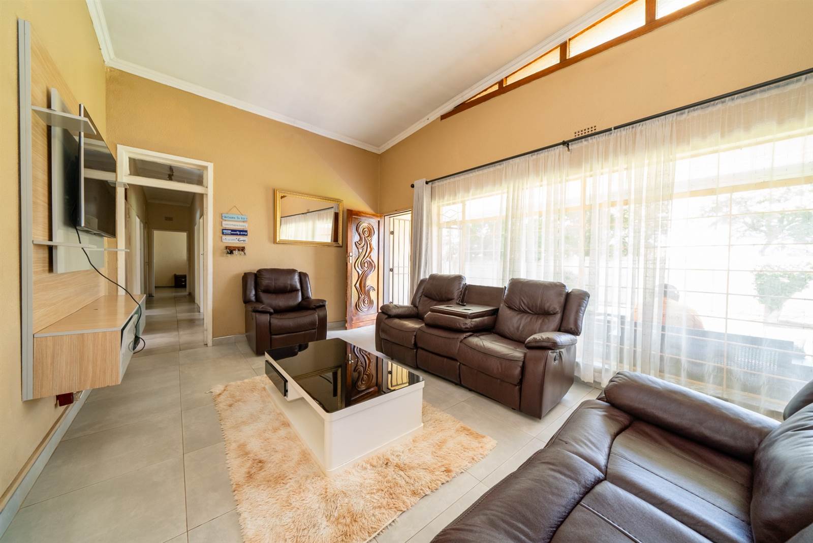 4 Bed House in Leondale photo number 30