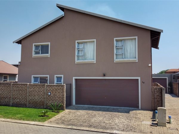 3 Bed Townhouse in Newmarket Park