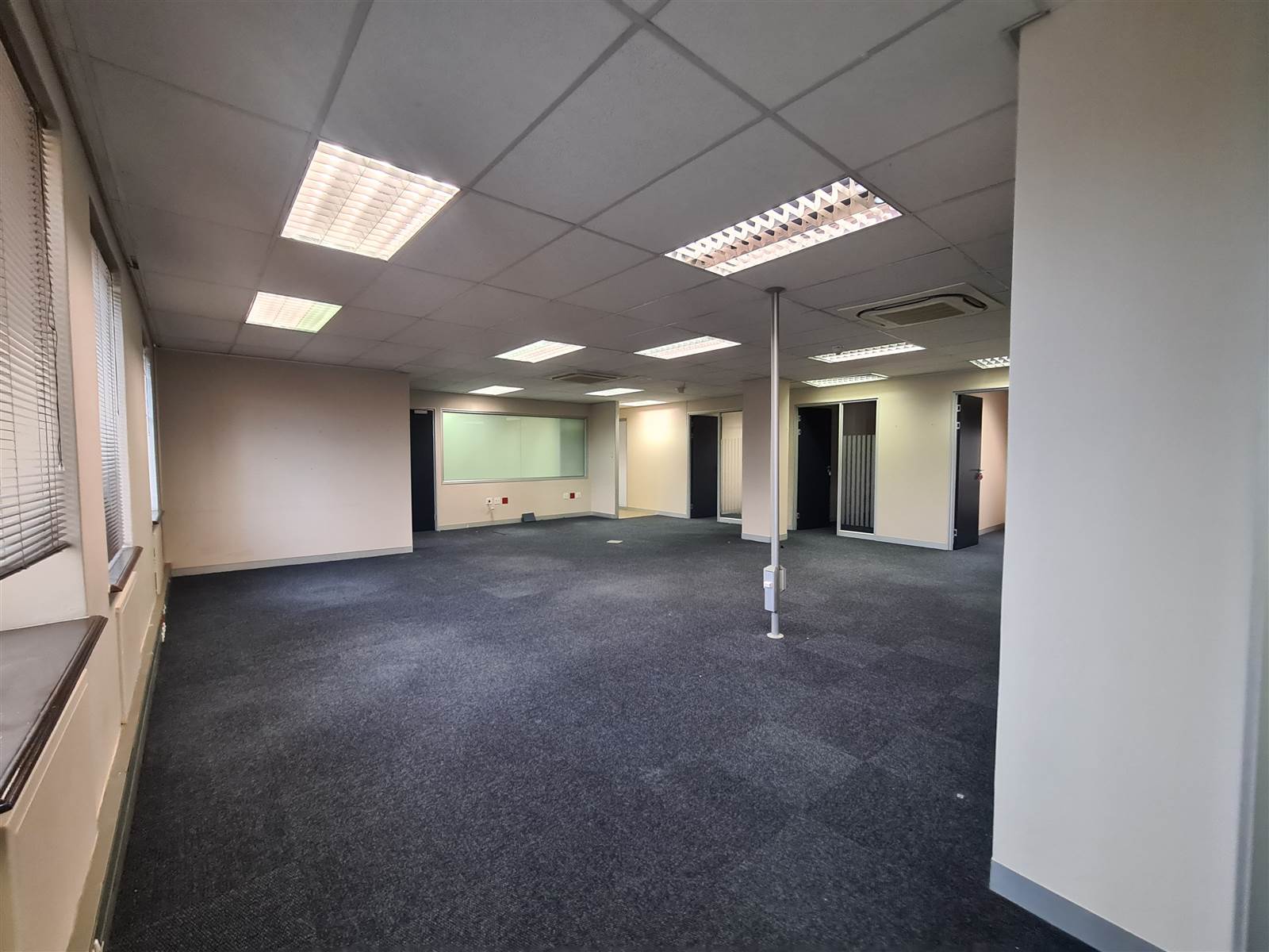 303.8  m² Commercial space in Fourways photo number 5