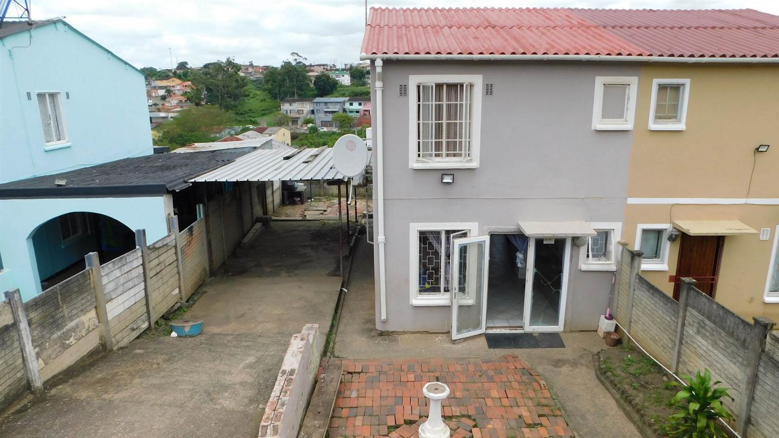 2 Bed House in Newlands East photo number 1