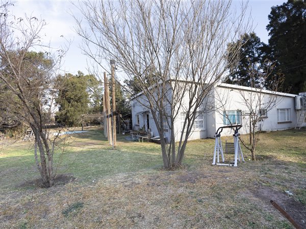 1.2 ha Smallholding