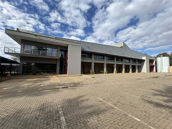 11 952  m² Industrial space