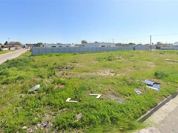 869 m² Land available in Bishop Lavis