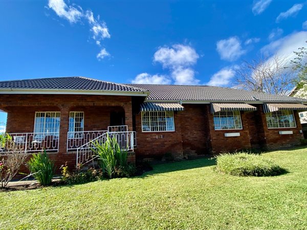 4 Bedroom House 4 Bedroom House