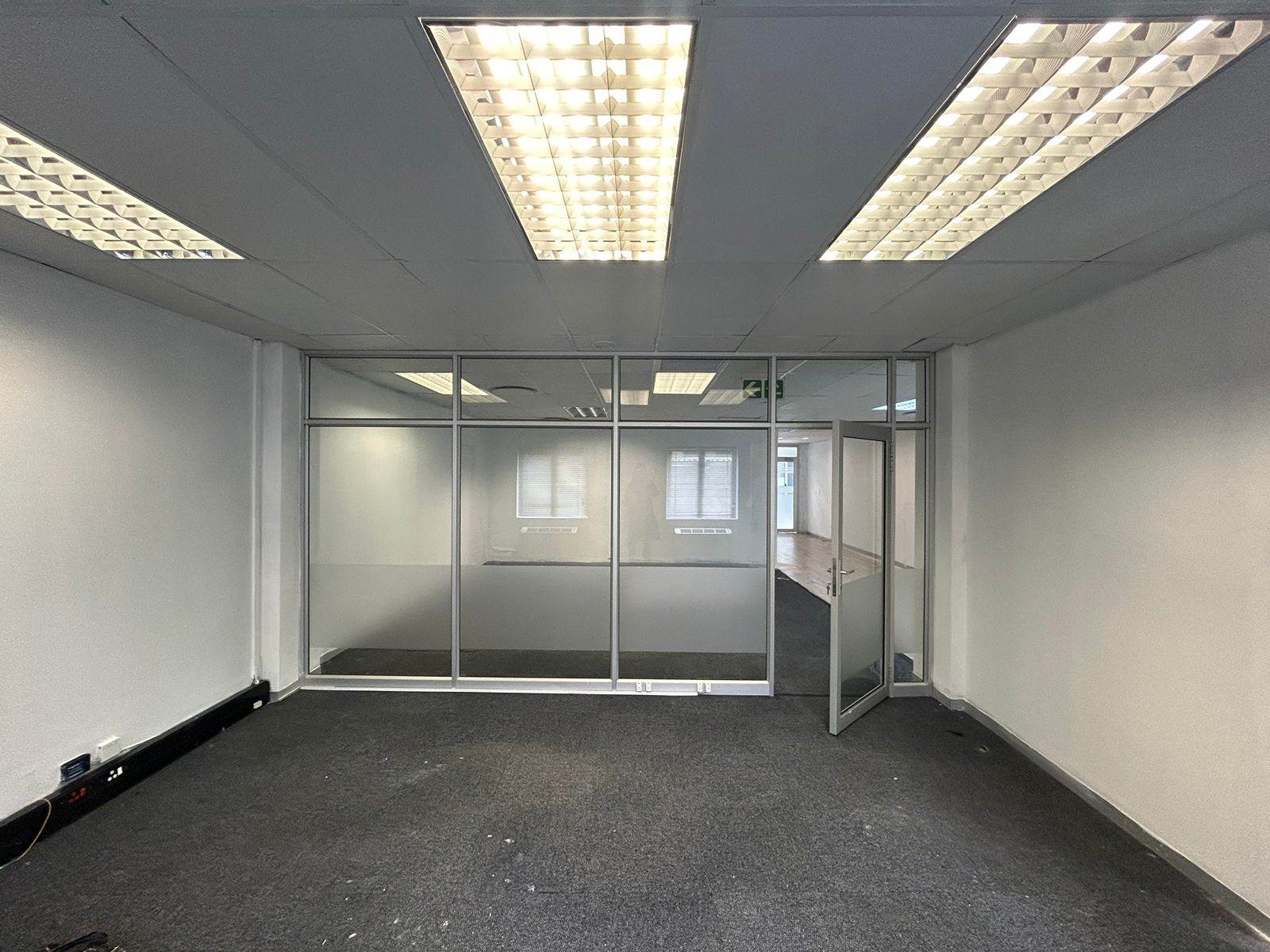 107  m² Commercial space in Strubens Valley photo number 8