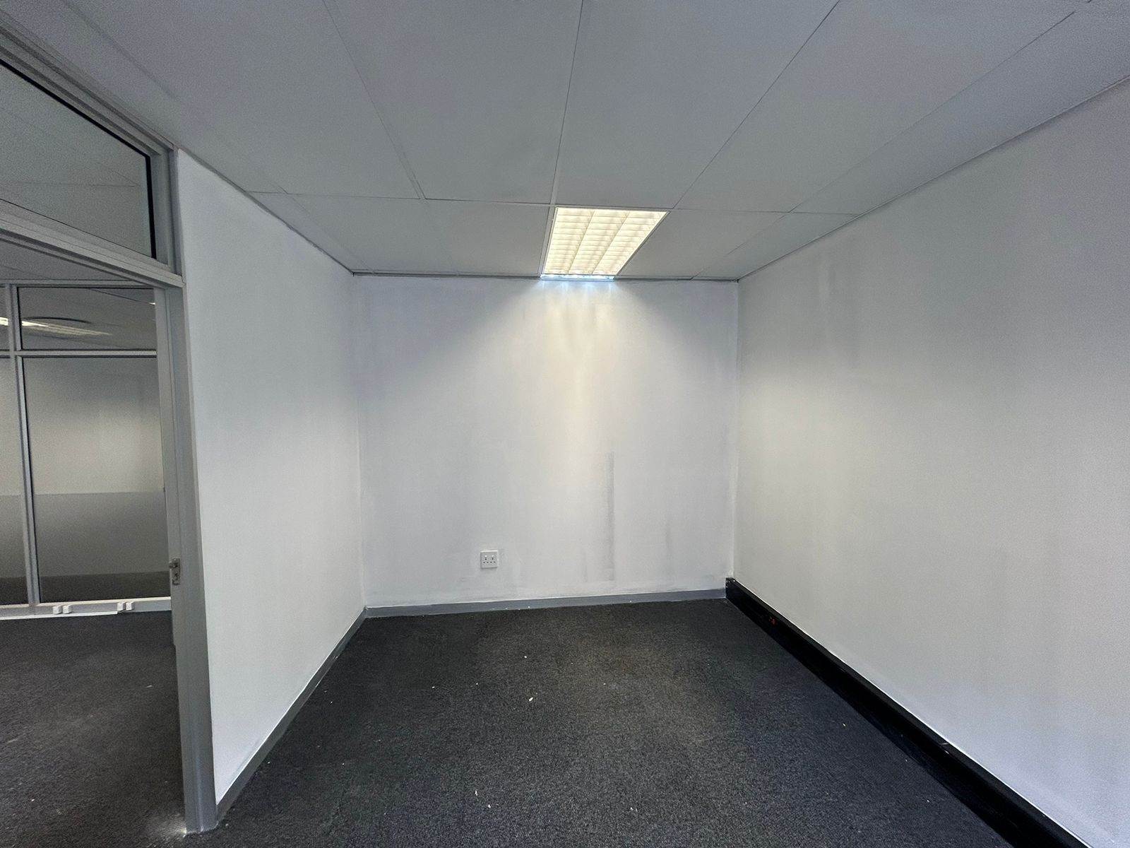 107  m² Commercial space in Strubens Valley photo number 6