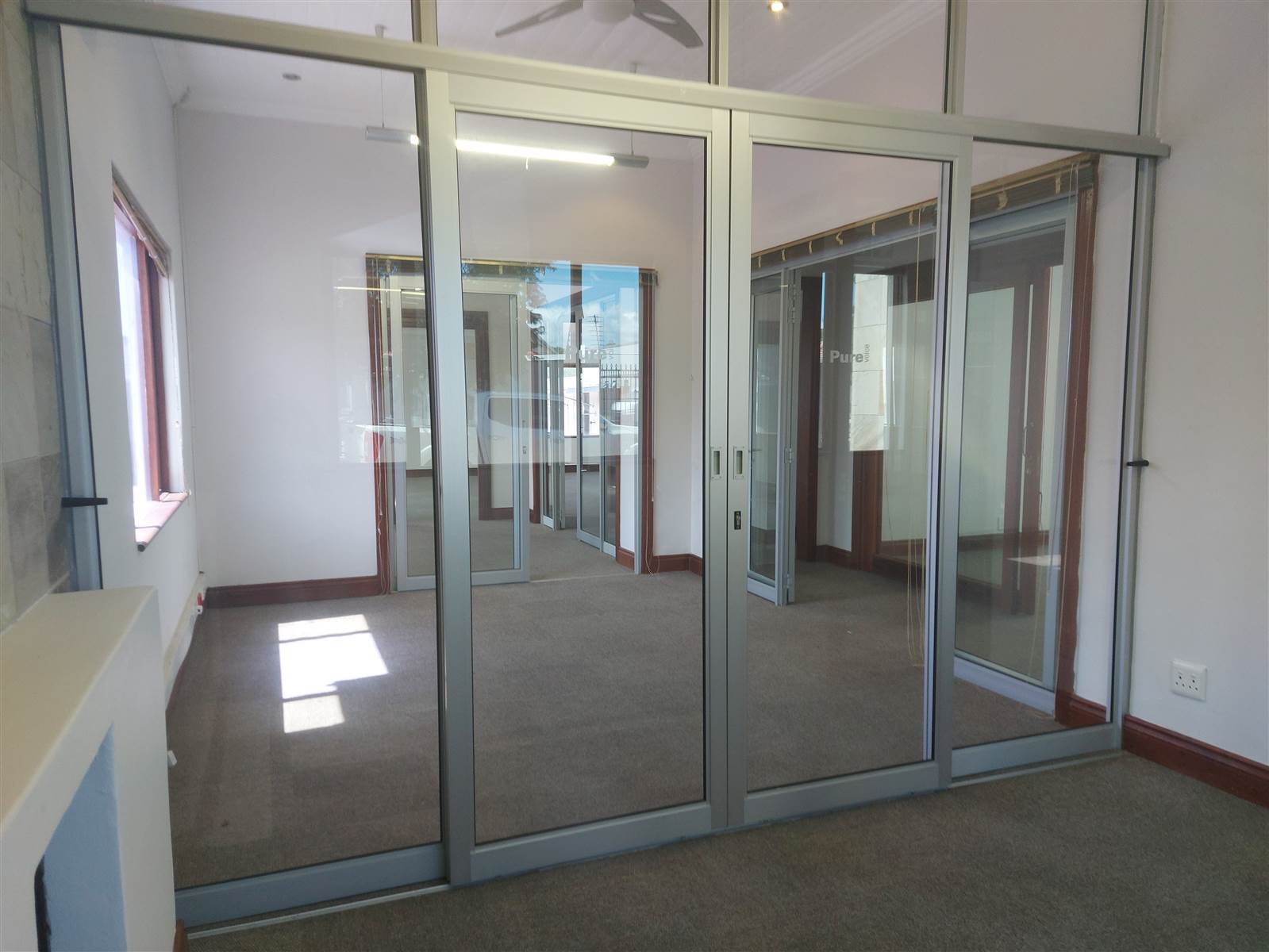 207  m² Office Space in Walmer photo number 6