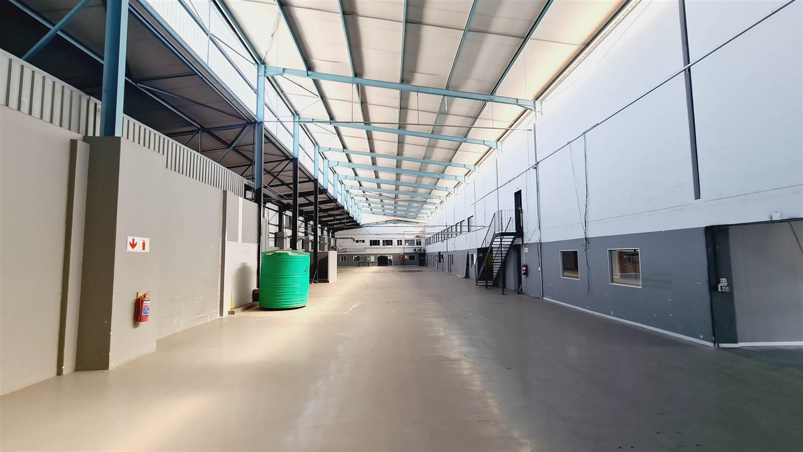 5619  m² Industrial space in Strydompark photo number 5