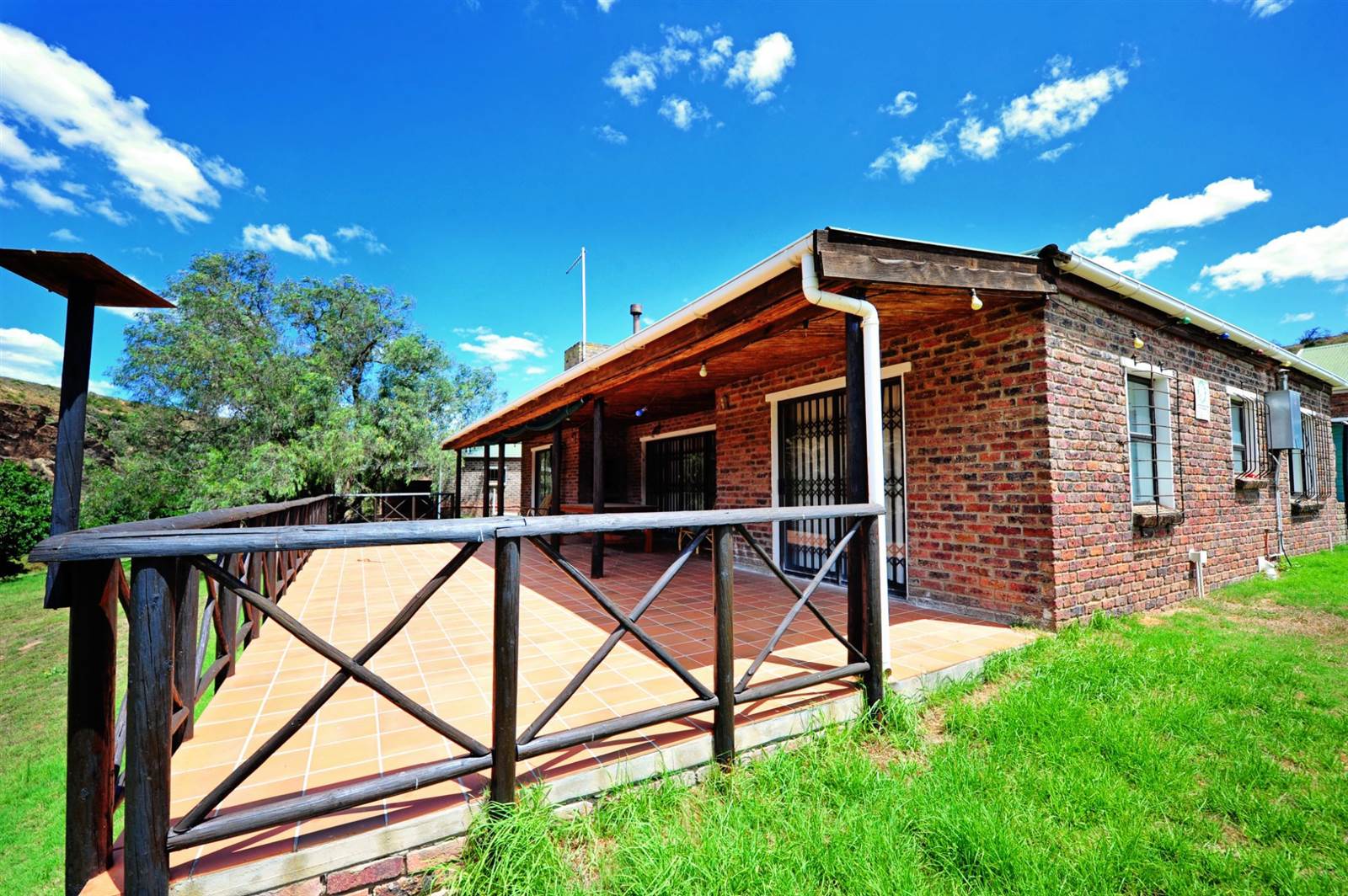 4 Bed House in Malgas photo number 3