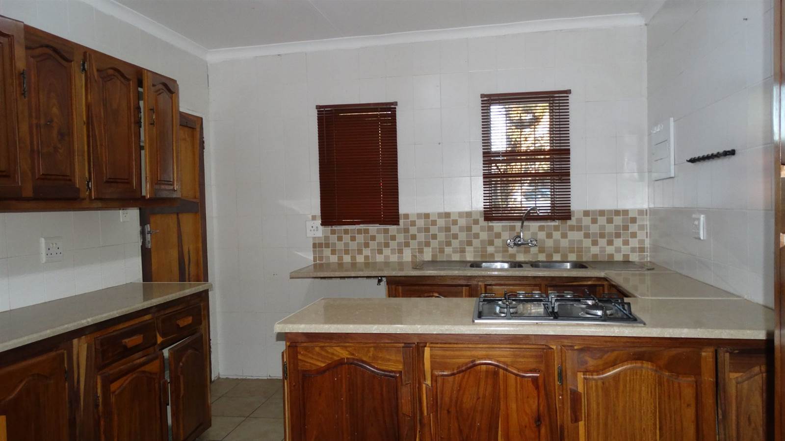 3 Bed House in Modimole (Nylstroom) photo number 5