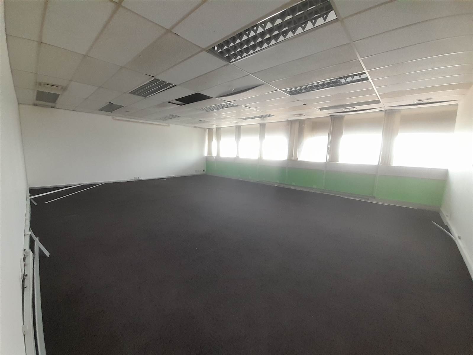 240.1  m² Commercial space in Durban CBD photo number 2