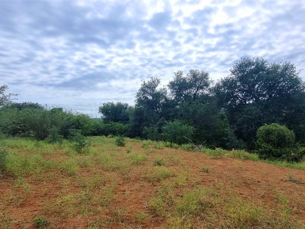2 400 m² Land 2 400 m² Land