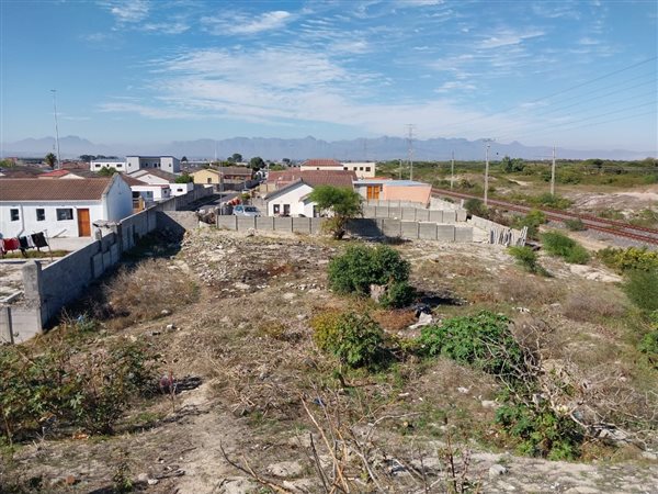 333 m² Land available in Khayelitsha