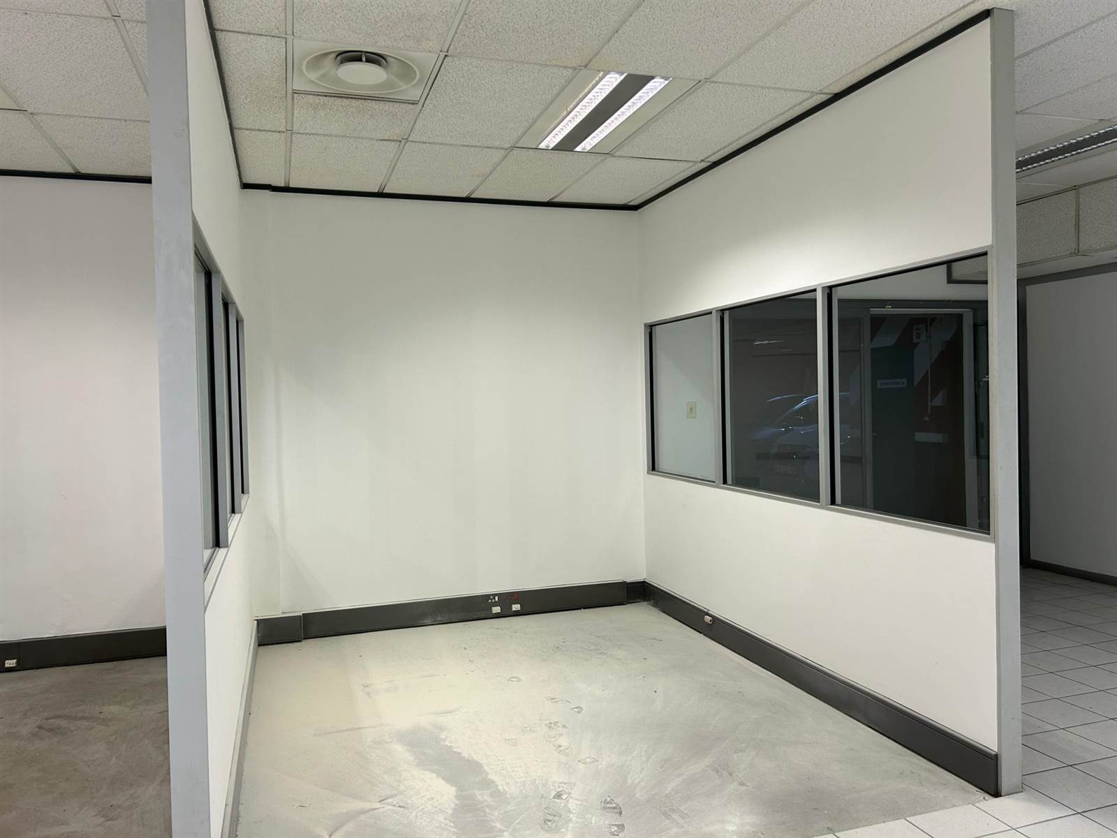 785  m² Office Space in Newlands photo number 3