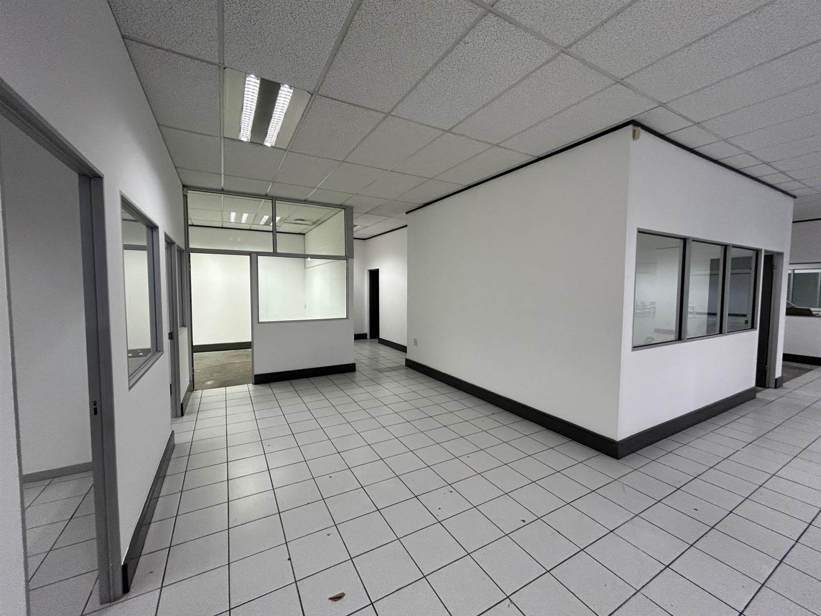 785  m² Office Space in Newlands photo number 4