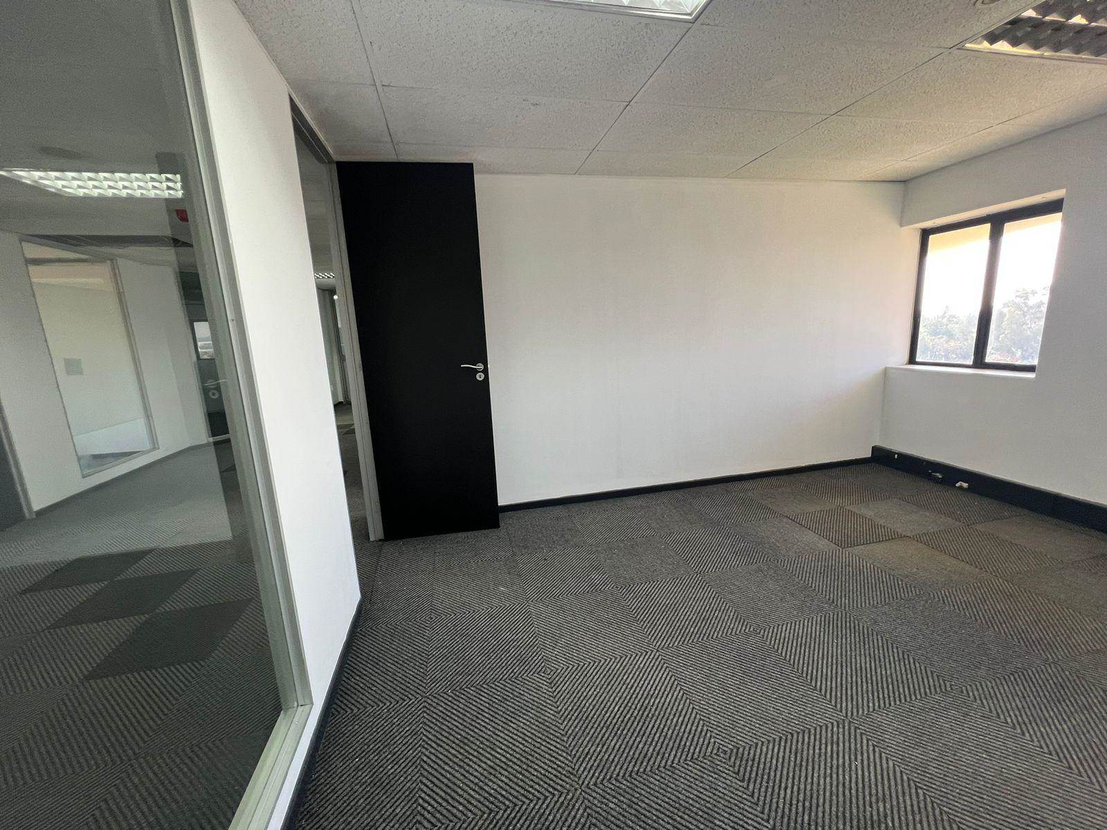 22  m² Commercial space in Rivonia photo number 10