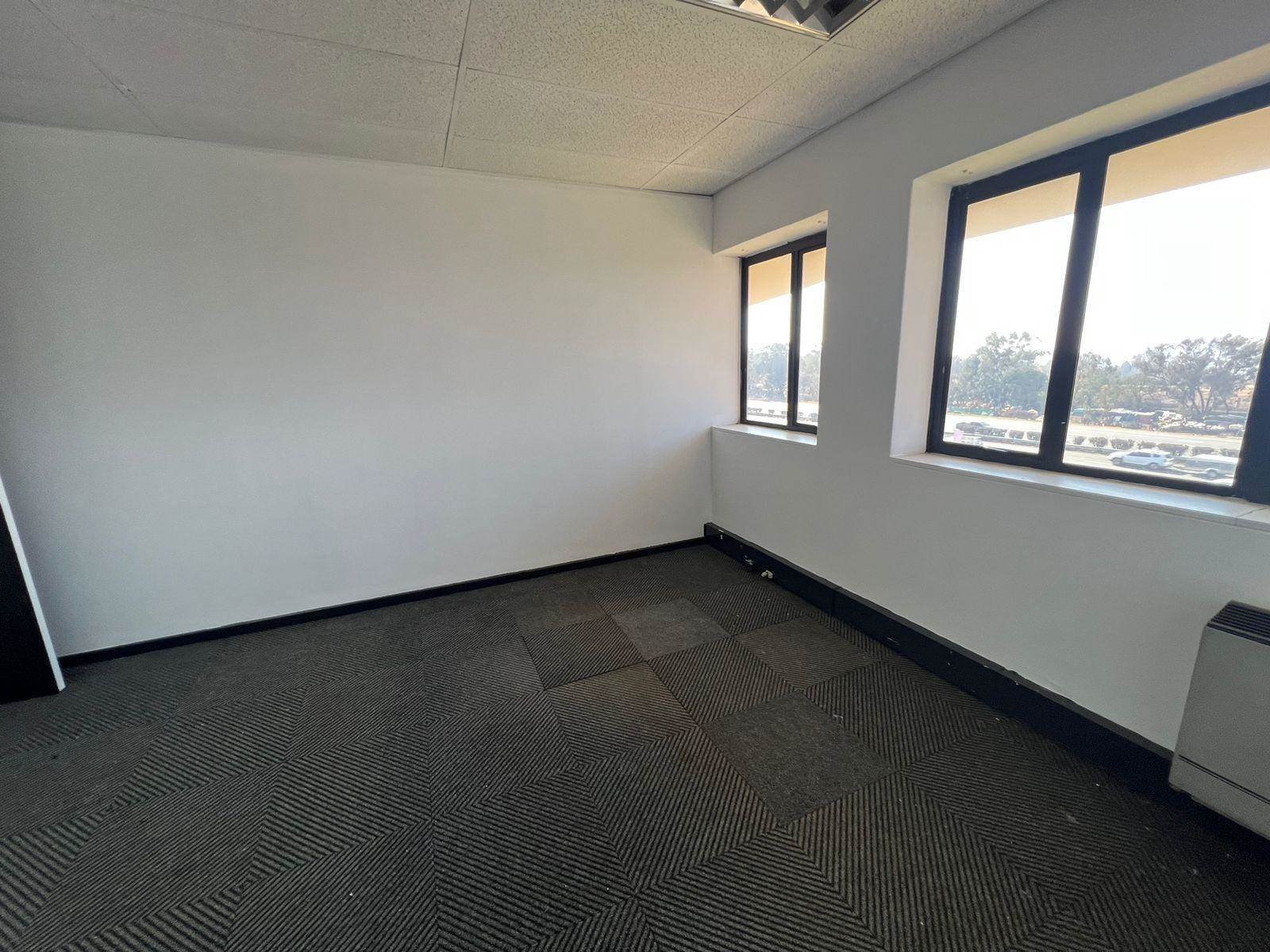 22  m² Commercial space in Rivonia photo number 14