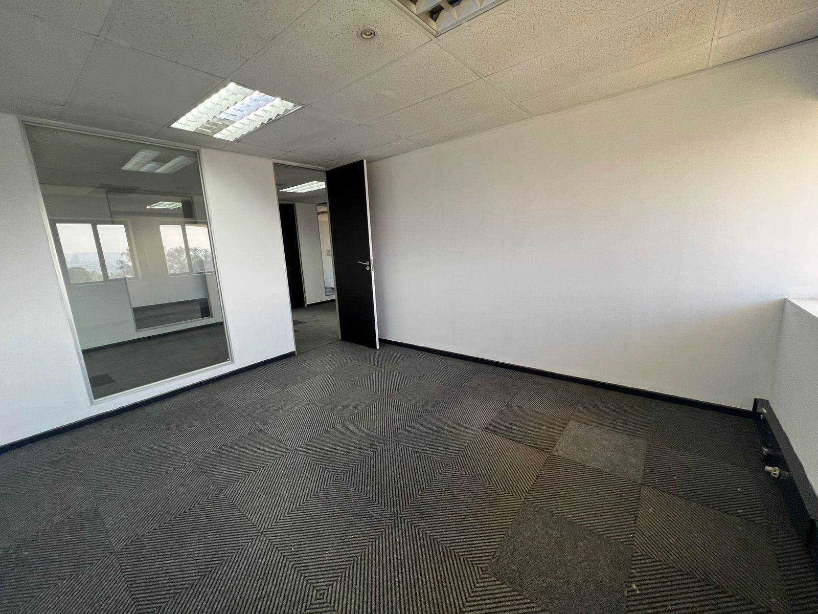 22  m² Commercial space in Rivonia photo number 16