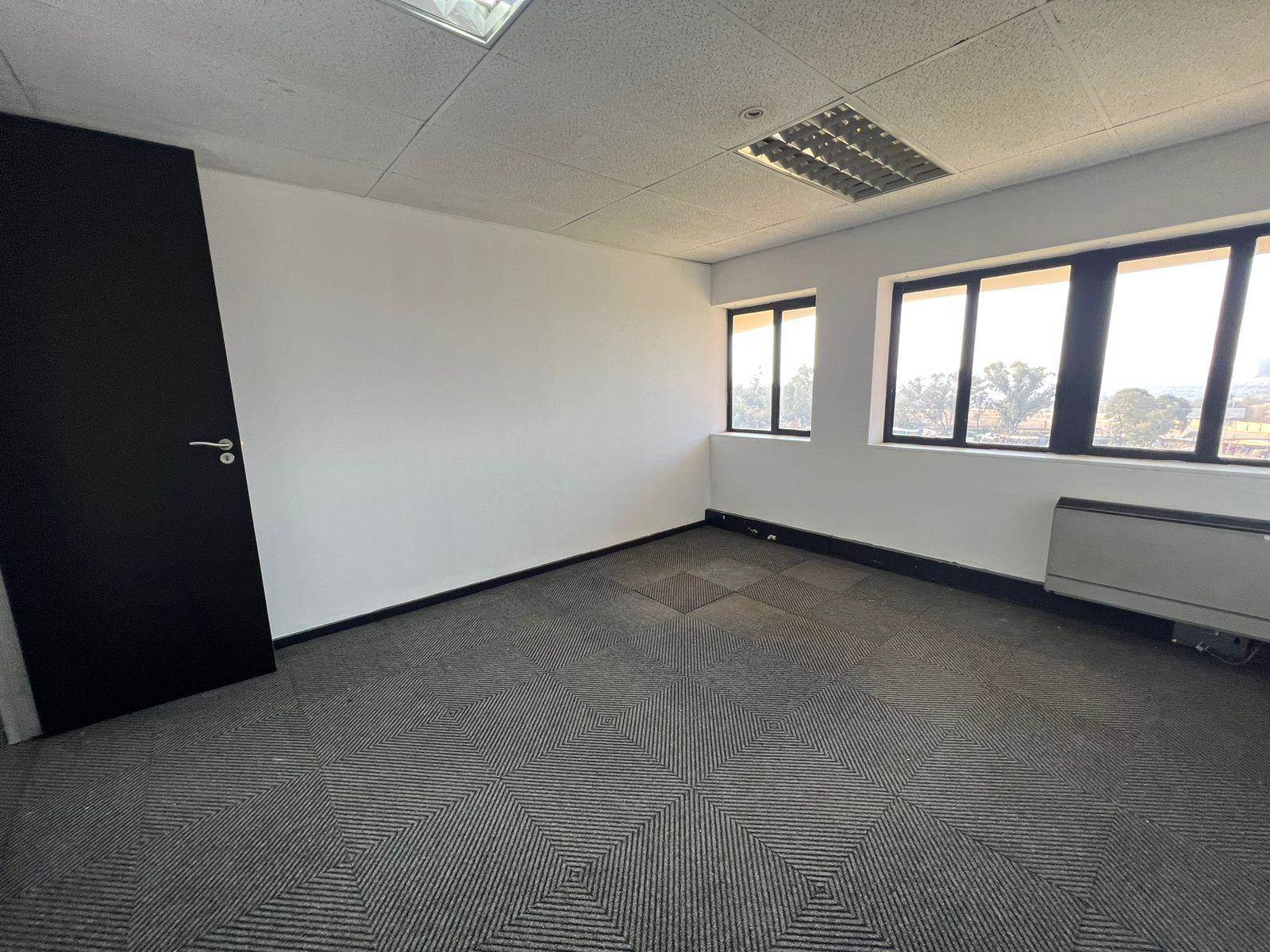 22  m² Commercial space in Rivonia photo number 9