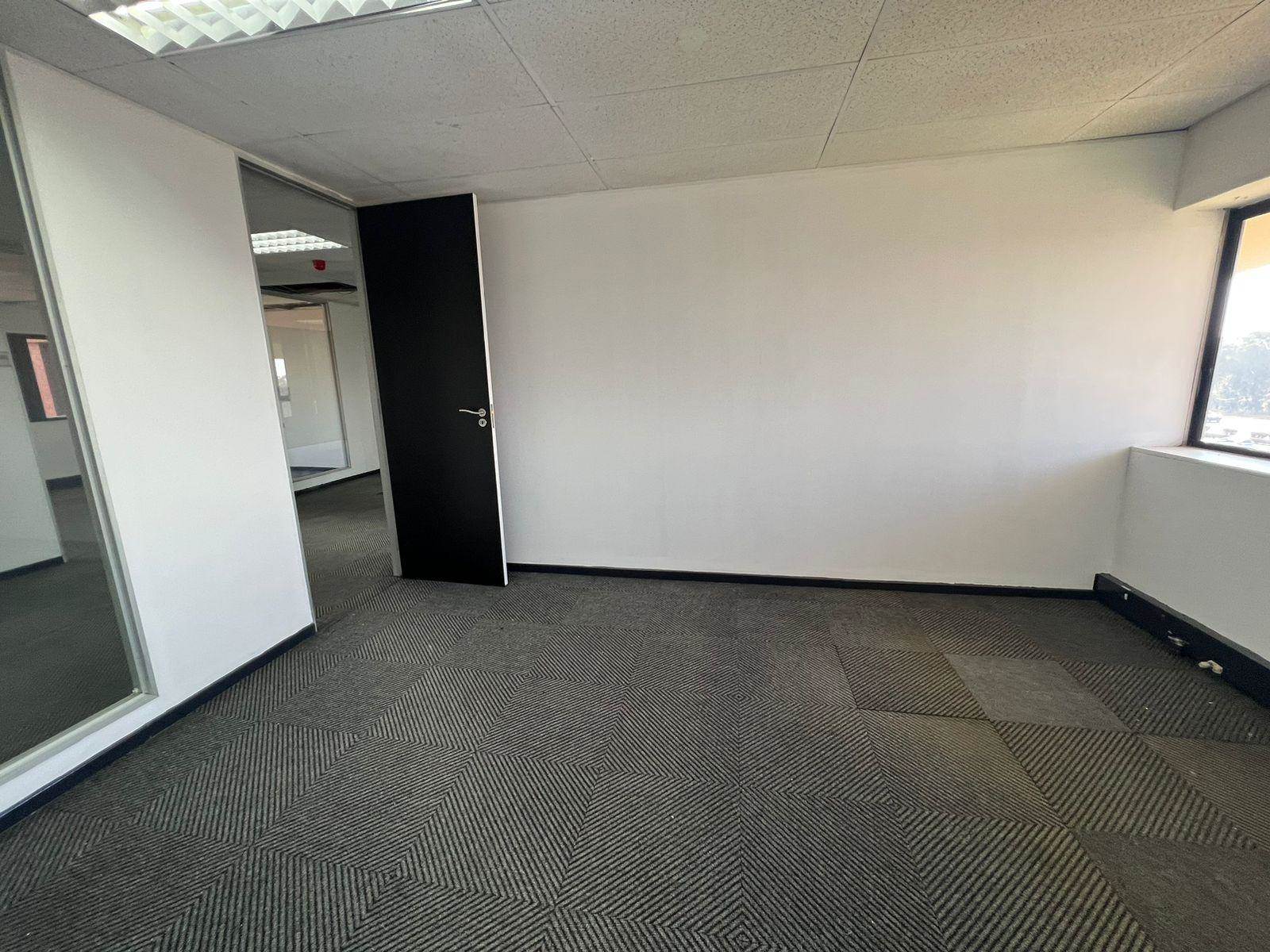 22  m² Commercial space in Rivonia photo number 13