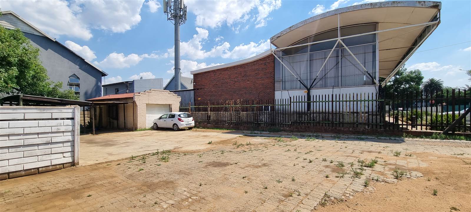 Commercial space in Edenvale photo number 13