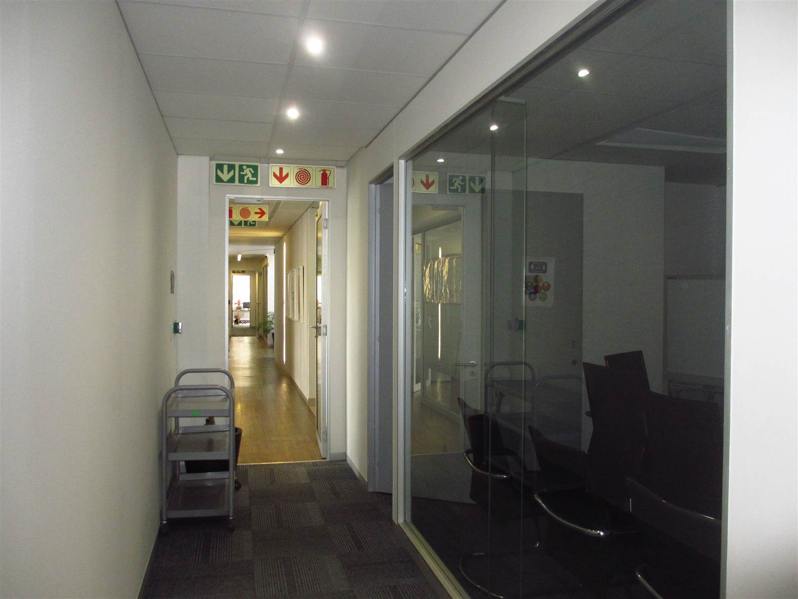 938  m² Commercial space in Fourways photo number 16