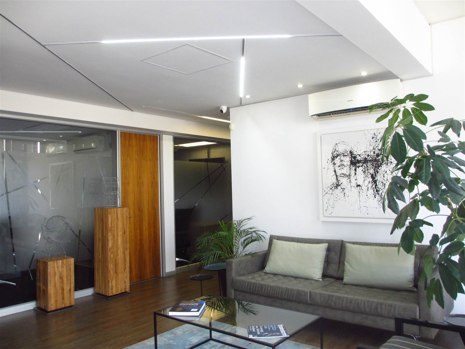 938  m² Commercial space in Fourways photo number 3