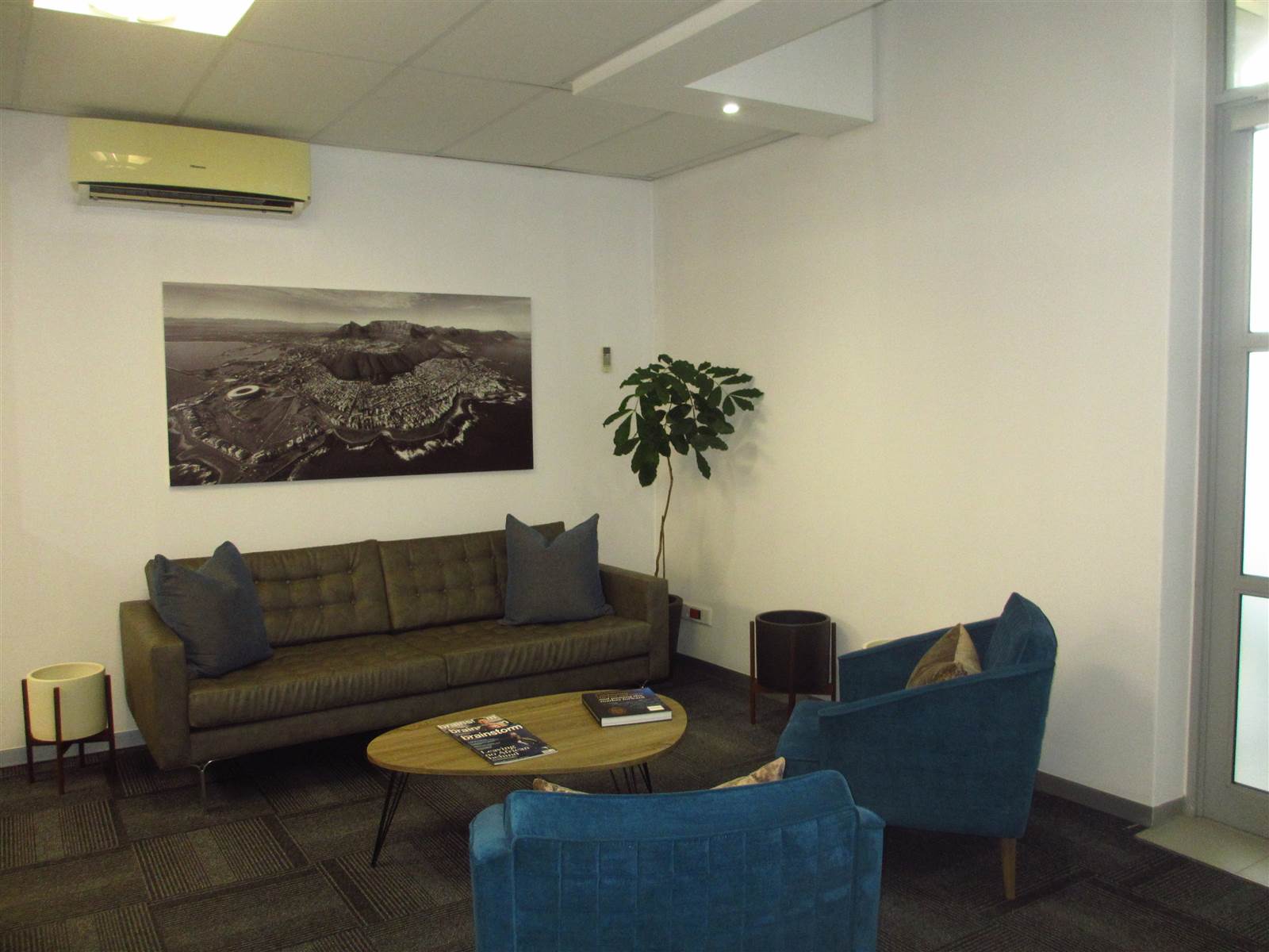 938  m² Commercial space in Fourways photo number 9