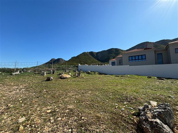 544 m² Land