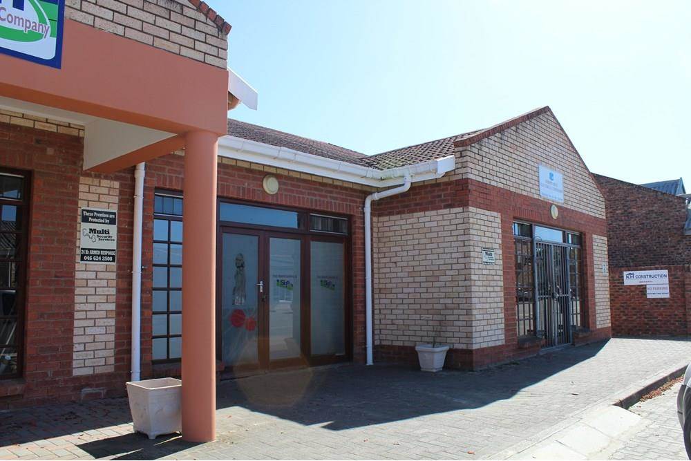 Commercial space in Port Alfred photo number 2