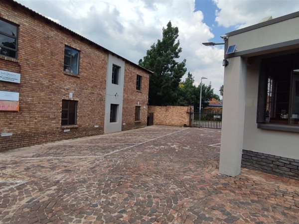 23  m² Commercial space in Bedfordview