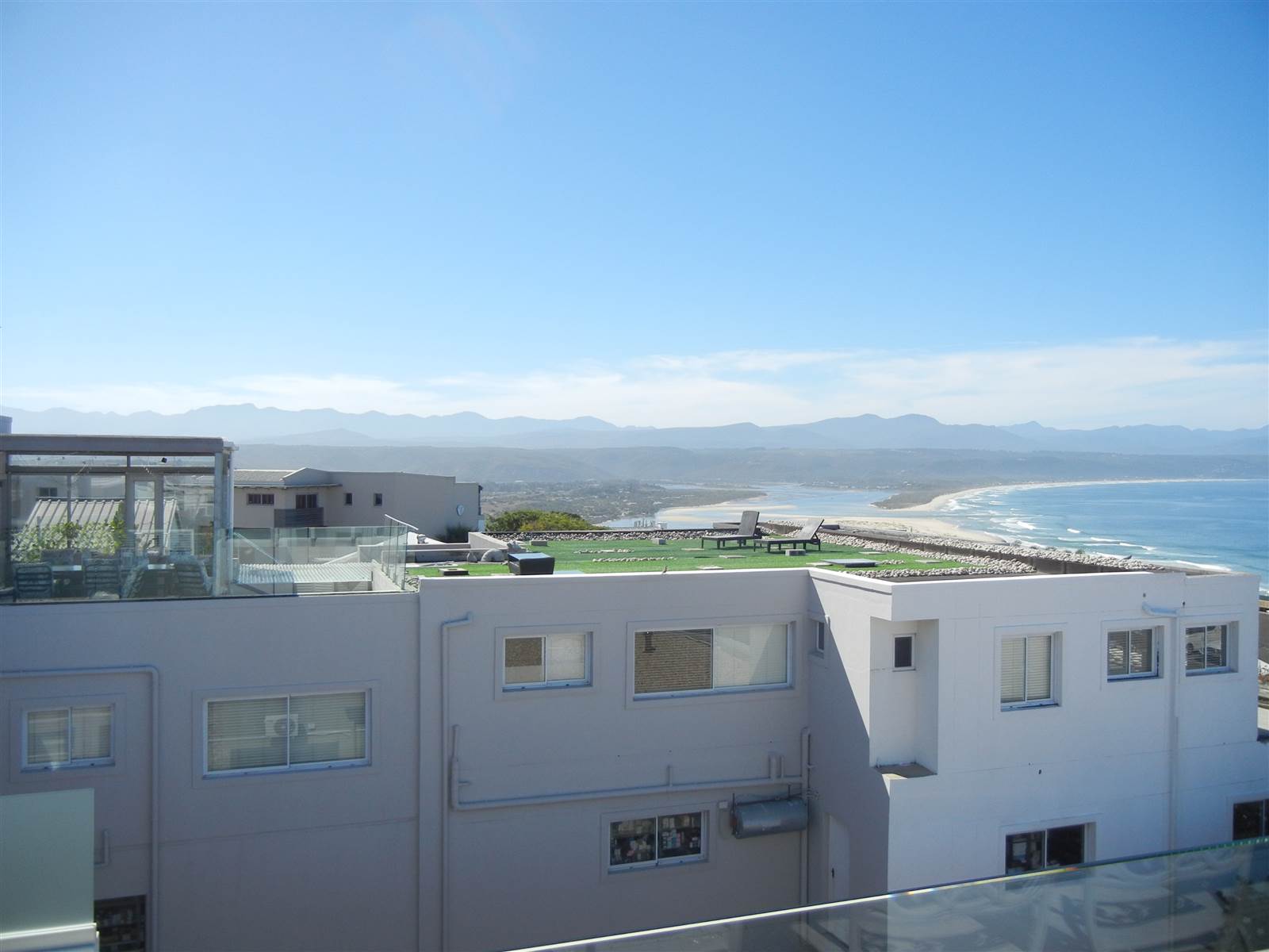 4 Bed Apartment in Plettenberg Bay photo number 17