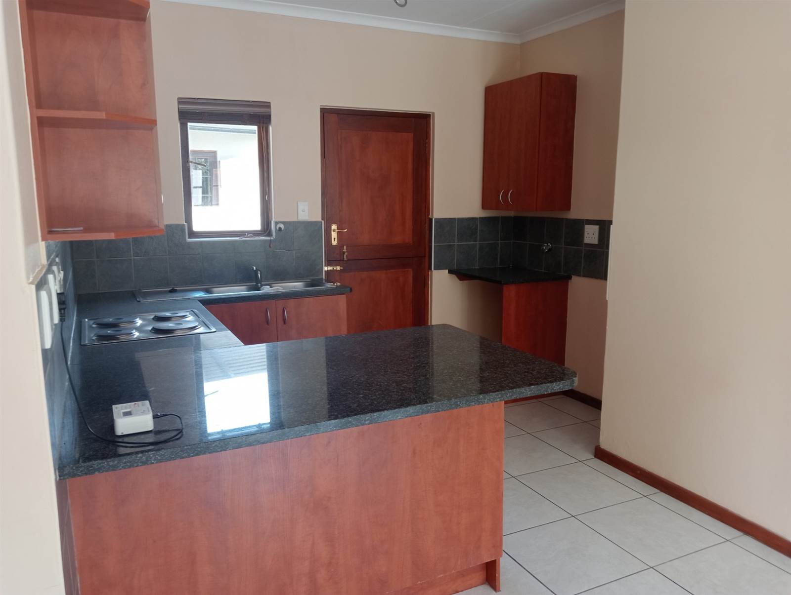 2 Bed House in Kyalami Hills photo number 14