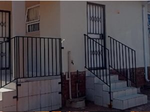 3 Bed House in Montana Park