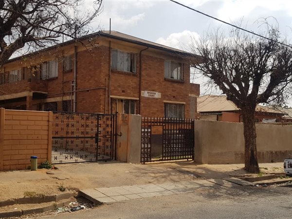 570  m² Commercial space in Rosettenville