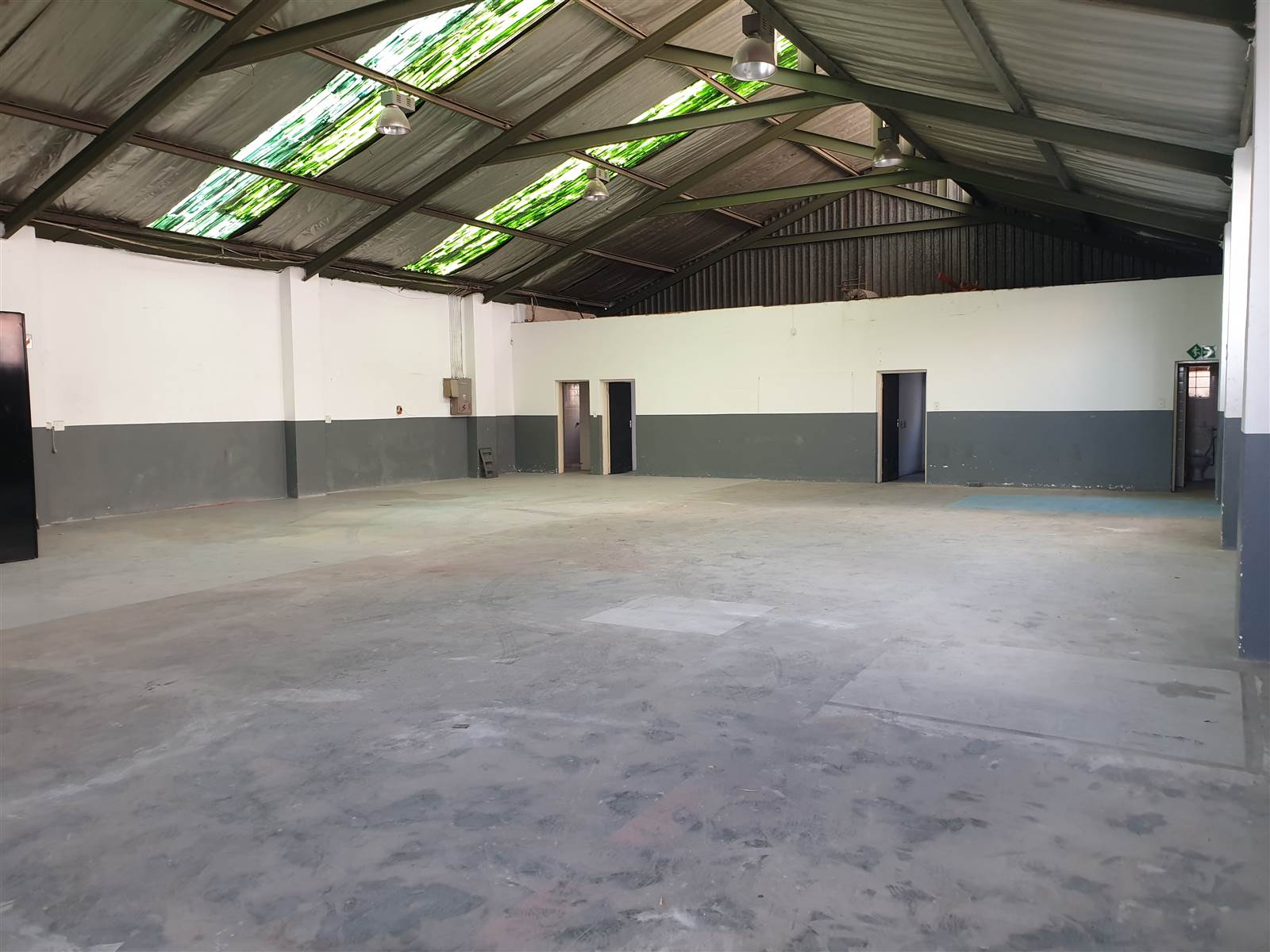 1588  m² Industrial space in Sebenza photo number 17