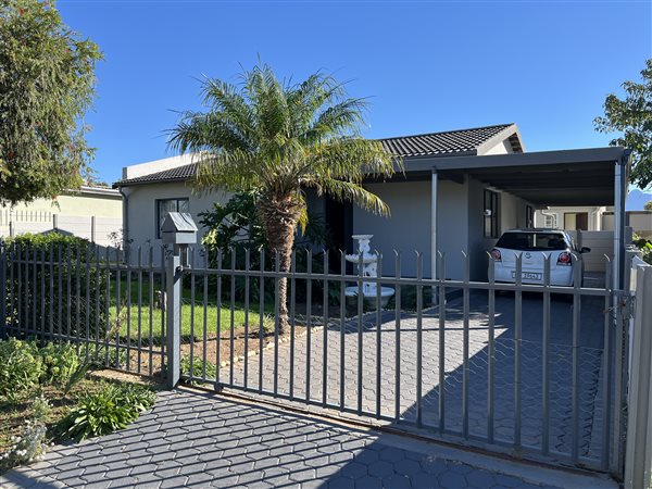 3 Bedroom House 3 Bedroom House