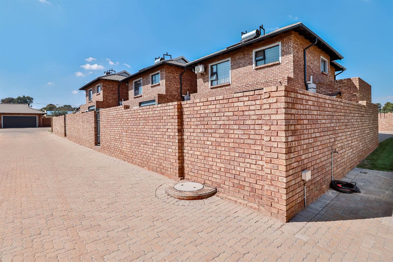 3 Bed Townhouse in Benoni AH photo number 30