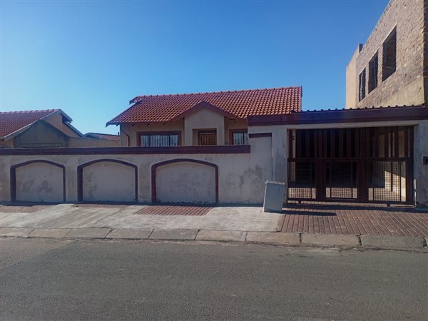 2 Bedroom House 2 Bedroom House