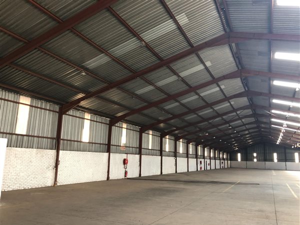 3565  m² Industrial space in Jet Park