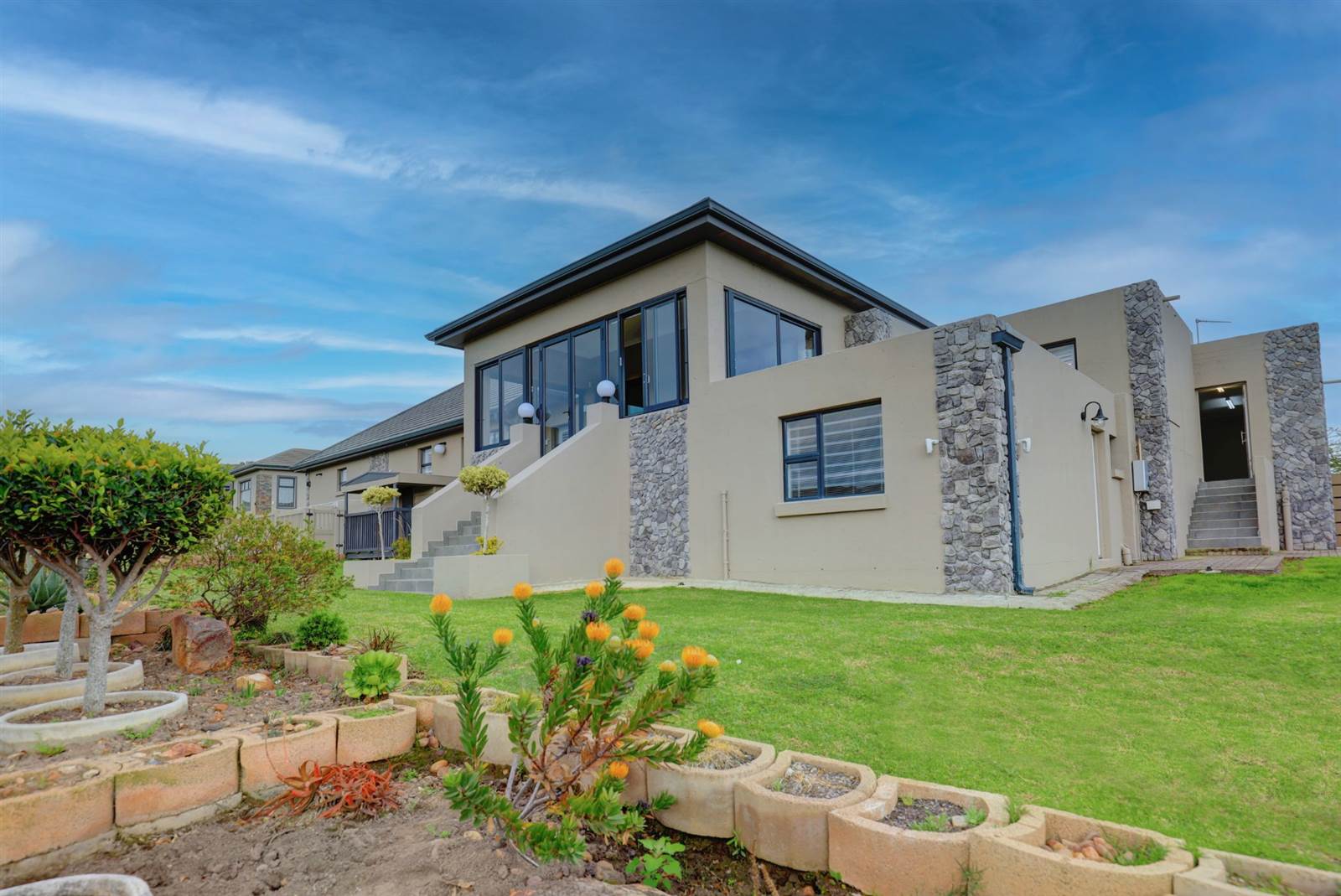 6 Bed House in Mossel Bay Central photo number 21