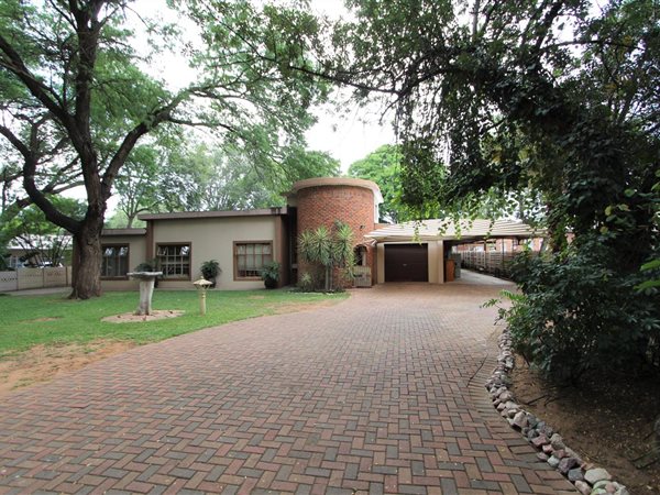 6 Bed House in Modimolle