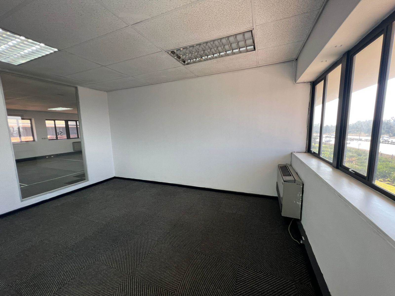 24  m² Commercial space in Rivonia photo number 19